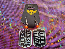 Load image into Gallery viewer, Trick Or Treat Earrings