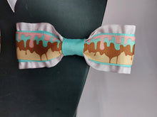 Load image into Gallery viewer, Sweet Frosting Collar and Bow Set