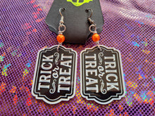 Load image into Gallery viewer, Trick Or Treat Earrings