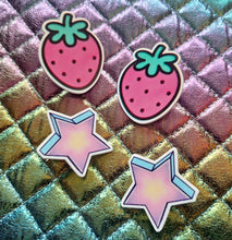 Load image into Gallery viewer, Strawberry Star Barrette Set