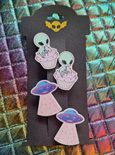 Load image into Gallery viewer, We Come In Cute Barrette Set