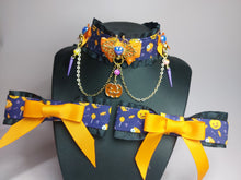 Load image into Gallery viewer, Halloween Play Collar and Bow Set