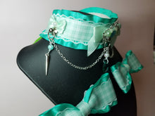 Load image into Gallery viewer, Royal Mint Collar and Bow Set