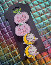 Load image into Gallery viewer, Spooky Cute Halloween Barrette Set
