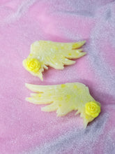 Load image into Gallery viewer, Angel Wing Barrettes Set- Soft Yellow