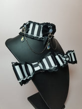 Load image into Gallery viewer, Stripey Vibes Collar and Bow Set