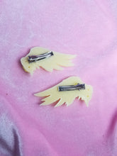 Load image into Gallery viewer, Angel Wing Barrettes Set- Soft Yellow