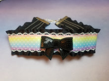 Load image into Gallery viewer, Rainbows Everywhere Choker- Black