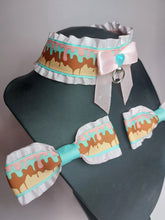 Load image into Gallery viewer, Sweet Frosting Collar and Bow Set
