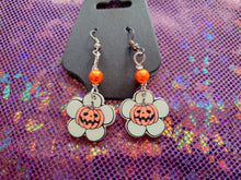 Load image into Gallery viewer, Daisy Jack Earrings