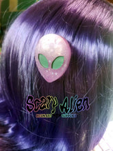 Load image into Gallery viewer, Baby Pink Alien Barrettes Set Scary Aliens
