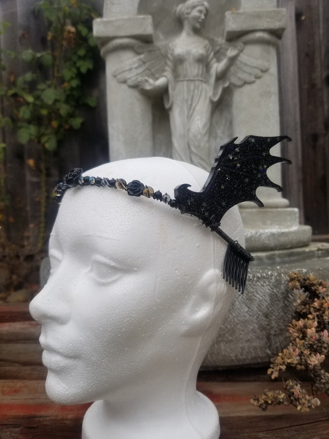 Bat Wings Tiara - Vampirina Kawaii Magical Girl Cosplay - Demon Headband Crown - Devil Halloween Costume Jewelry  Black Wing Headpiece Anime Scary Aliens