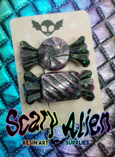 Load image into Gallery viewer, Black Licorice Candy Barrettes Set Scary Aliens
