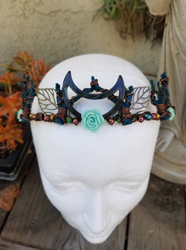 Goth Antler Crown - Moon Cosplay Branch Tiara - Fairy Halloween Costume - Elven Tiara Fairy Tale Wedding Crown - Fairytale Fantasy Dryad Scary Aliens