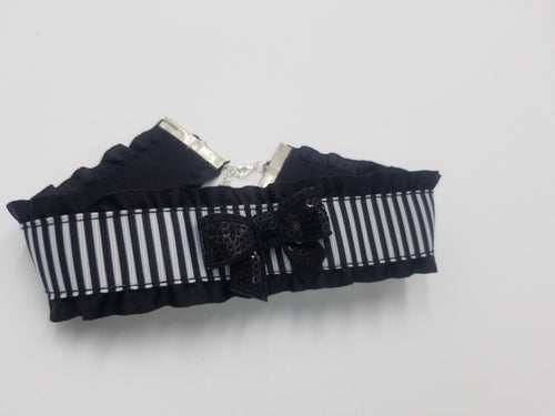 Goth Thin Striped Ribbon Choker (Available With or Without Center Bow) Scary Aliens