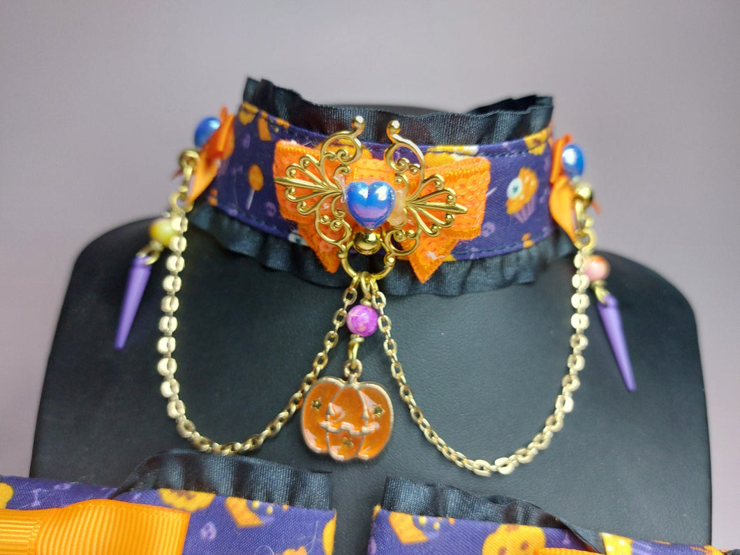 Halloween Luxury BDSM Collar and Bow Set Scary Aliens