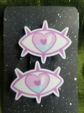 Load image into Gallery viewer, Heart Third Eye Barrettes Set Scary Aliens
