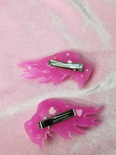 Load image into Gallery viewer, Hot Pink Cosplay Wings Barrettes Set Scary Aliens
