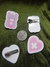 Load image into Gallery viewer, Lavender Bear and Heart Barrettes Set Scary Aliens
