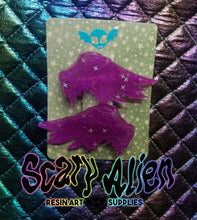 Load image into Gallery viewer, Magenta Angel Wings Barrettes Set Scary Aliens
