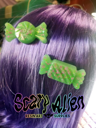 Mint Candy Barrettes Set Scary Aliens