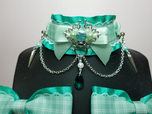 Mint Green Luxury BDSM Collar and Bow Set Scary Aliens