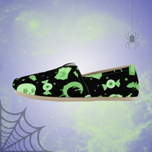 Load image into Gallery viewer, Pastel Goth Canvas Shoes- Black/Green Scary Aliens
