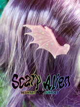 Load image into Gallery viewer, Pink Bat Wings Barrettes Set Scary Aliens
