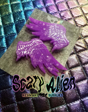 Load image into Gallery viewer, Purple Angel Wings Barrettes Set Scary Aliens
