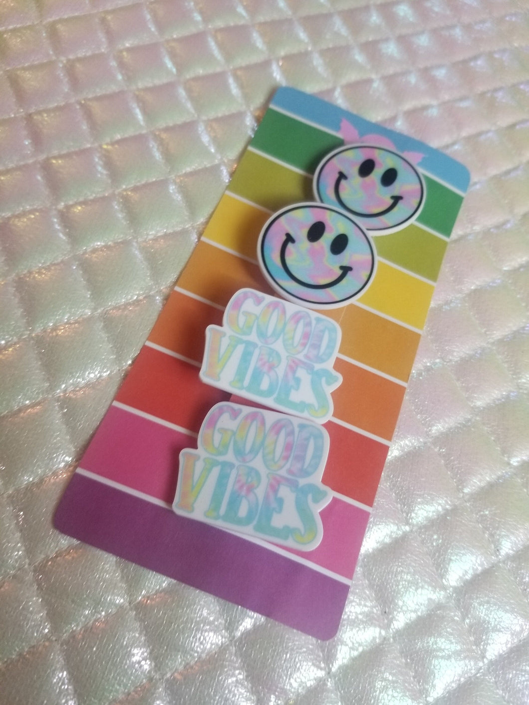 Smiley/Good Vibes Barrettes Set Scary Aliens