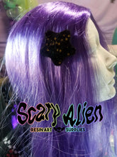 Load image into Gallery viewer, Space Babe Black Star Barrettes Set Scary Aliens
