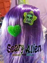 Load image into Gallery viewer, Star Alien Barrettes Set Scary Aliens
