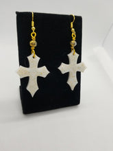 Load image into Gallery viewer, White Gold Glitter Cross Earrings - Medium Scary Aliens
