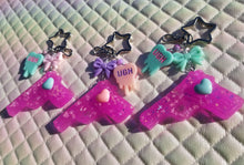 Load image into Gallery viewer, Yami Kawaii Gun Keychain - Magenta Scary Aliens
