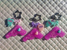 Load image into Gallery viewer, Yami Kawaii Gun Keychain - Magenta Scary Aliens
