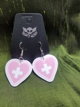 Load image into Gallery viewer, Yami Kawaii Heart Earrings Scary Aliens
